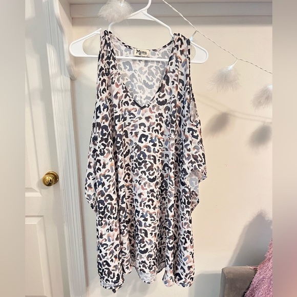 FINAL PRICE Show Me Your MuMu Cheetah Print Cold Shoulder Tunic - Picture 1 of 7